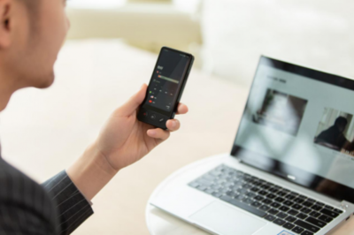 讯飞双屏翻译机 职场精英的智能沟通伙伴